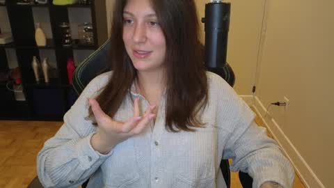 Snapshot of alexa_dream chatting on October 13, 2025, 11:16 pm dont be afraid to click social media link its working just click on that online show from October 13, 2025, 11:16 pm