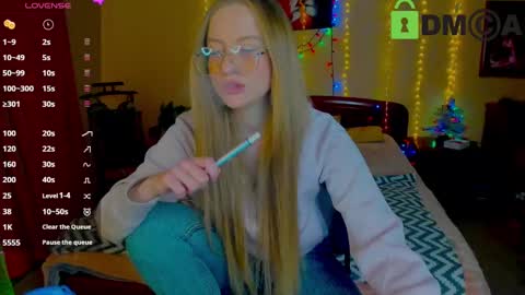 Snapshot of alexa_glory chatting on January 5, 2025, 12:31 pm Alexa online show from January 5, 2025, 12:31 pm