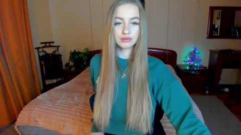 Snapshot of alexa_glory chatting on January 21, 2025, 11:13 am Alexa online show from January 21, 2025, 11:13 am