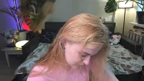 alexa_pirs online show from May 12, 2026, 2:47 pm