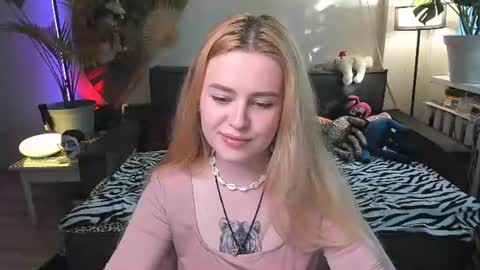 Snapshot of alexa_pirs chatting on June 16, 2026, 3:36 pm alexa_pirs online show from June 16, 2026, 3:36 pm