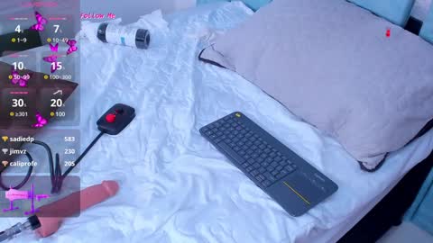 alexaa_small online show from December 2, 2024, 3:03 pm