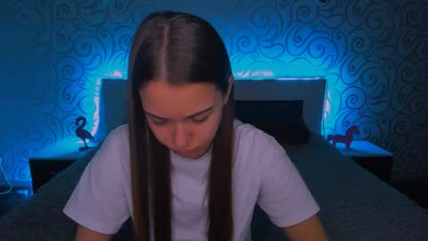 angel online show from December 22, 2024, 3:22 am