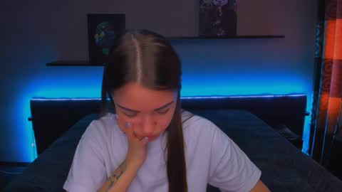 angel online show from March 11, 2025, 6:21 am