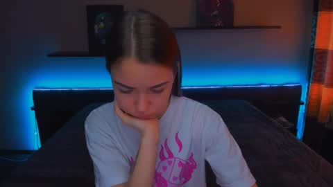 angel online show from March 12, 2025, 3:13 am