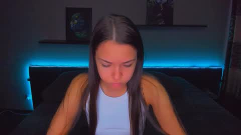 angel online show from October 10, 2025, 12:20 am