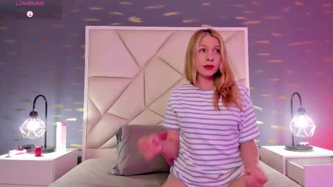 Snapshot of alexafoxx_ chatting on February 26, 2026, 12:59 pm online show from February 26, 2026, 12:59 pm