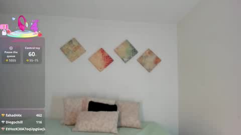 Alexandra Castillo online show from November 28, 2025, 2:36 am