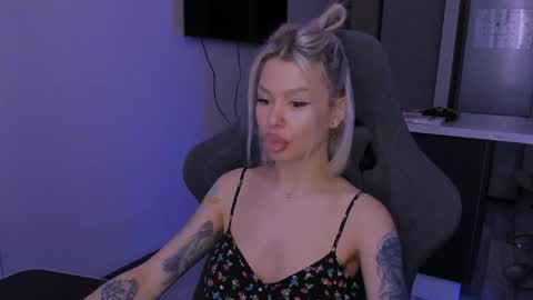 Alexa Mason online show from February 7, 2025, 5:41 am