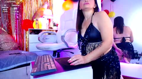 Snapshot of alexamoon__ chatting on September 27, 2025, 4:23 pm Alexa Moon online show from September 27, 2025, 4:23 pm