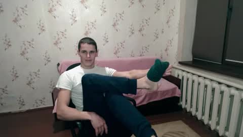 Snapshot of alexanderstrongs chatting on December 21, 2024, 7:16 pm alexanderstrongs online show from December 21, 2024, 7:16 pm