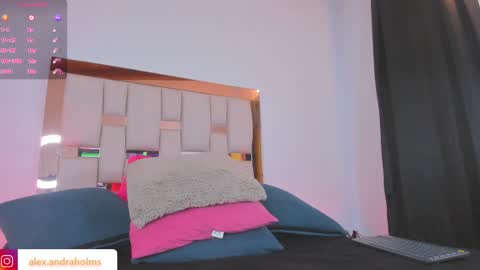 alexandra_holms1 online show from January 8, 2025, 12:26 pm