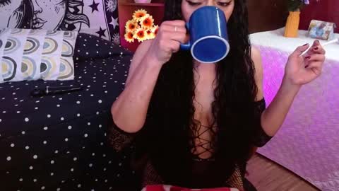 alexandra_jonas online show from May 12, 2026, 2:52 am