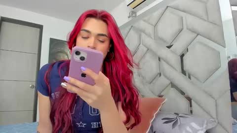 Alexandra ig  alexandraax09  online show from April 17, 2026, 2:42 pm