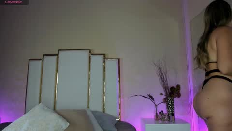 alexandraa_gomez online show from November 23, 2025, 2:50 pm