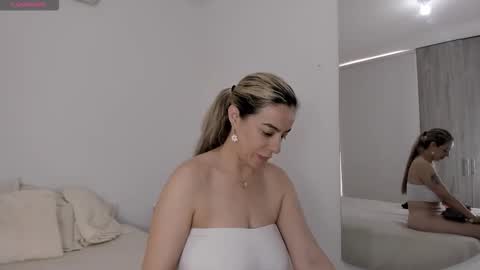 Snapshot of alexastormm chatting on February 24, 2026, 5:00 pm alexastormm online show from February 24, 2026, 5:00 pm