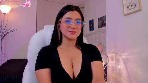 lexandra  online show from January 3, 2025, 9:58 am