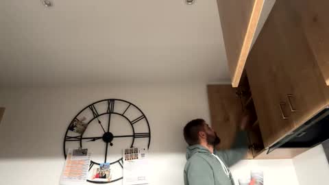 alexcana10 online show from October 14, 2025, 6:31 pm