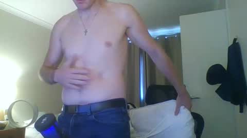Snapshot of alexdrew94 chatting on March 11, 2026, 1:00 am alexdrew94 online show from March 11, 2026, 1:00 am