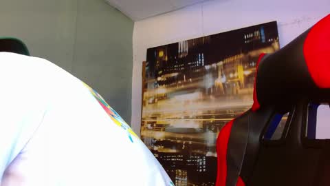 alexgiraldo__ online show from June 4, 2026, 2:39 am
