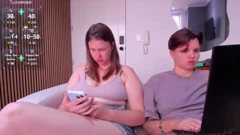 Alexia online show from December 13, 2025, 7:53 pm