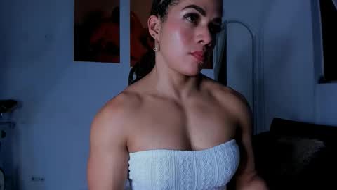 alexiafit online show from November 10, 2025, 8:08 pm