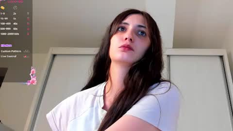 alexialuxe online show from June 15, 2026, 6:21 pm
