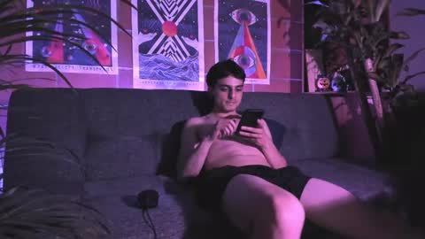 Alexi Jacobs online show from October 16, 2025, 12:33 am