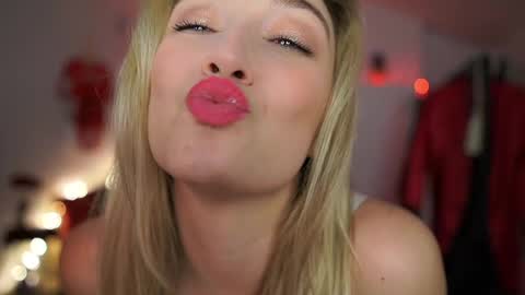 Alexis Texas online show from February 26, 2025, 11:37 pm