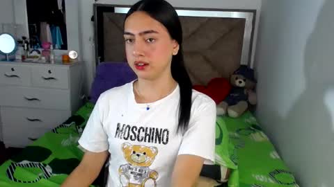 -- ALEXIS -- online show from June 14, 2026, 1:36 am