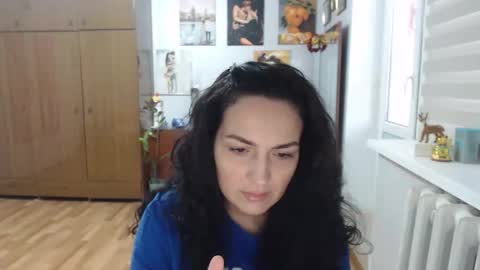 AlexisMillers online show from November 26, 2025, 11:44 am