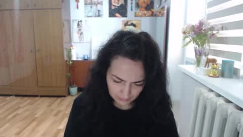 Snapshot of alexismillers chatting on April 24, 2026, 1:02 pm AlexisMillers online show from April 24, 2026, 1:02 pm