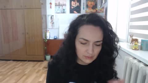 Snapshot of alexismillers chatting on April 27, 2026, 9:40 am AlexisMillers online show from April 27, 2026, 9:40 am