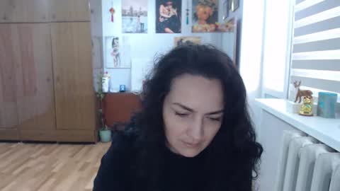 Snapshot of alexismillers chatting on April 28, 2026, 8:41 am AlexisMillers online show from April 28, 2026, 8:41 am