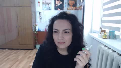 Snapshot of alexismillers chatting on May 15, 2026, 9:49 am AlexisMillers online show from May 15, 2026, 9:49 am
