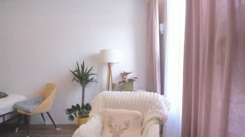 Sosweetcherry online show from March 21, 2026, 8:19 am