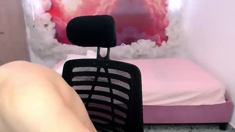 Snapshot of alexpierss chatting on October 21, 2025, 7:58 pm Alex online show from October 21, 2025, 7:58 pm