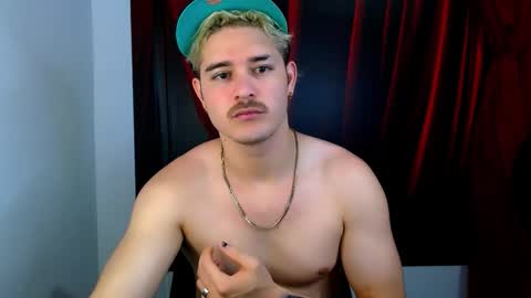 Snapshot of alexpierss chatting on November 5, 2025, 7:14 pm Alex online show from November 5, 2025, 7:14 pm