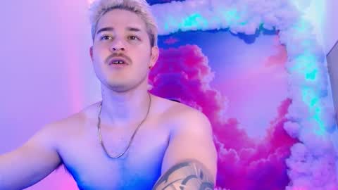 Snapshot of alexpierss chatting on November 6, 2025, 7:15 pm Alex online show from November 6, 2025, 7:15 pm