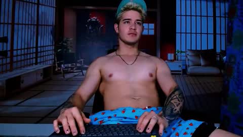 Snapshot of alexpierss chatting on November 12, 2025, 7:13 pm Alex online show from November 12, 2025, 7:13 pm