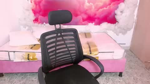 Snapshot of alexpierss chatting on November 20, 2025, 7:02 pm Alex online show from November 20, 2025, 7:02 pm