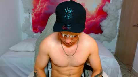 Snapshot of alexpierss chatting on November 27, 2025, 7:05 pm Alex online show from November 27, 2025, 7:05 pm