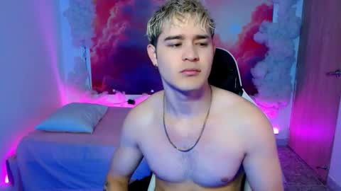 Snapshot of alexpierss chatting on December 1, 2025, 7:08 pm Alex online show from December 1, 2025, 7:08 pm