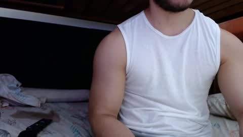 Snapshot of alexsb1998 chatting on March 2, 2025, 9:31 am alexsb1998 online show from March 2, 2025, 9:31 am