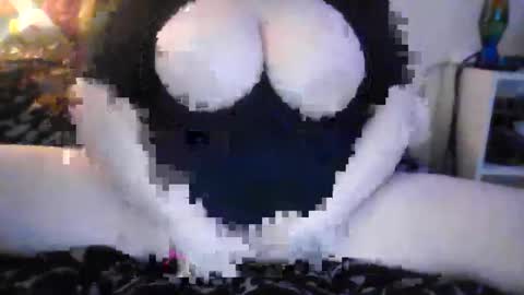 Alex Vines online show from May 15, 2026, 1:40 pm