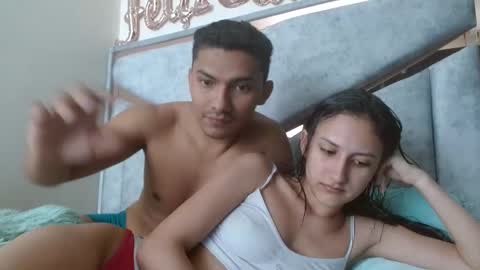 Snapshot of alexvsluisa chatting on January 5, 2025, 6:02 pm alex y luisa online show from January 5, 2025, 6:02 pm