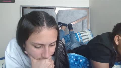 Snapshot of alexvsluisa chatting on February 14, 2025, 6:51 pm alex y luisa online show from February 14, 2025, 6:51 pm