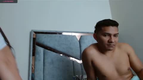 Snapshot of alexvsluisa chatting on February 23, 2025, 2:46 pm alex y luisa online show from February 23, 2025, 2:46 pm