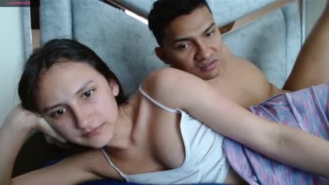 Snapshot of alexvsluisa chatting on February 26, 2025, 7:05 pm alex y luisa online show from February 26, 2025, 7:05 pm