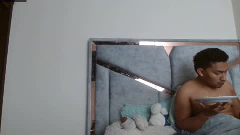 Snapshot of alexvsluisa chatting on September 25, 2025, 3:38 pm alex y luisa online show from September 25, 2025, 3:38 pm